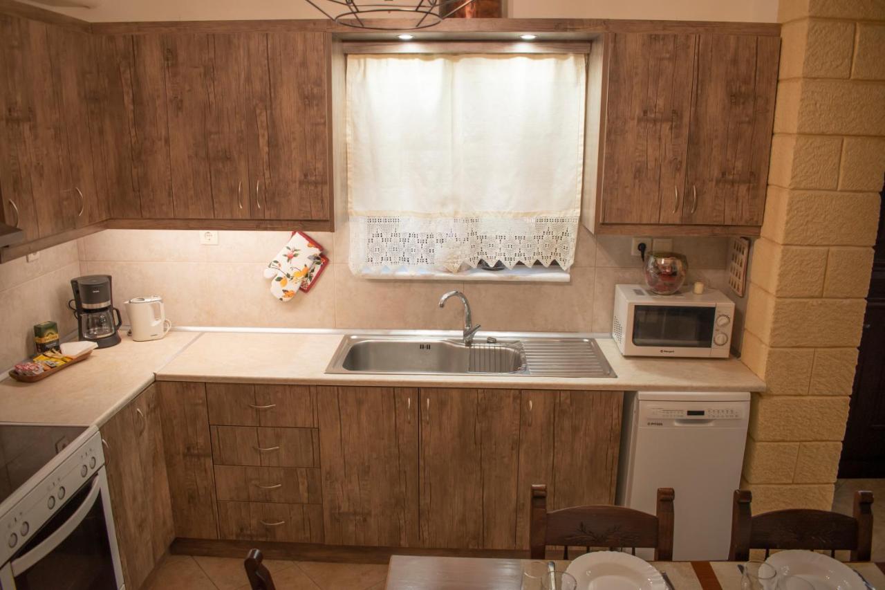 House Of Harmony Holiday home Kamisiana